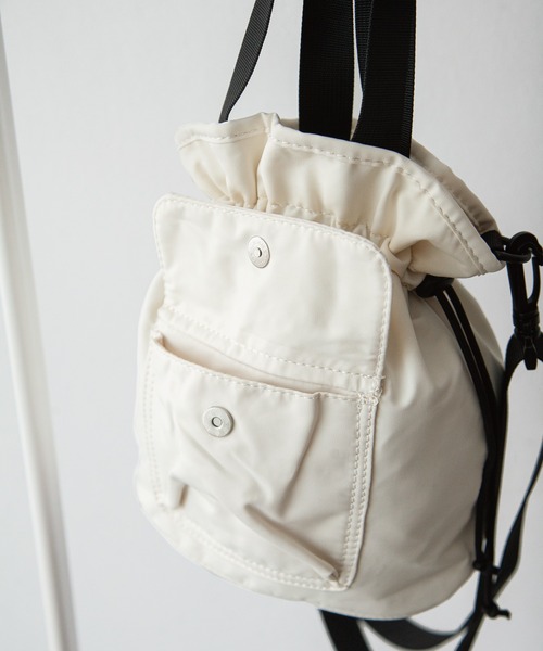 Chillfar（チルファー）の「ナイロンミニ巾着バッグ（ショルダーバッグ・レディース・ブルー/ブラック/アイボリー・FREE）」の5枚目の写真