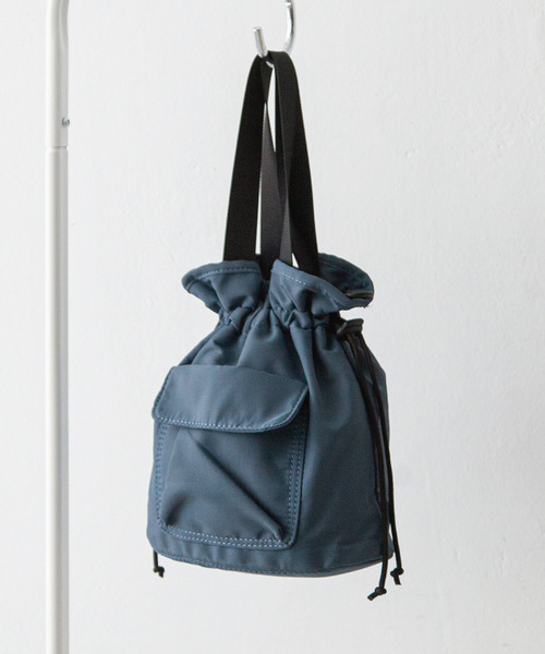 Chillfar（チルファー）の「ナイロンミニ巾着バッグ（ショルダーバッグ・レディース・ブルー/ブラック/アイボリー・FREE）」の12枚目の写真