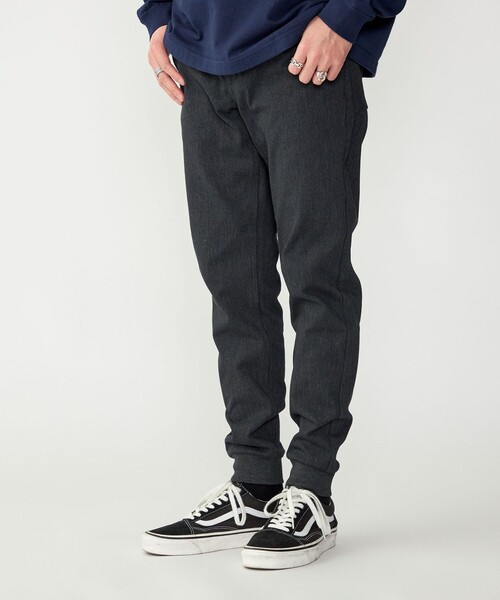 SHIPS（シップス）の「SHIPS: ストレッチ ツイル ジョガー パンツ（その他パンツ・メンズ・ブラック/チャコールグレー/グレー/オフホワイト・SMALL/X-LARGE/LARGE/MEDIUM）」の14枚目の写真