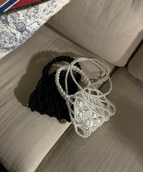 AS KNOW AS plus（アズノゥアズプラス）の「2WAYパールミニショルダーバッグ　【2024SS / ZOZOTOWN限定アイテム】（ショルダーバッグ・レディース・アイボリー/ブラック・FREE）」の3枚目の写真