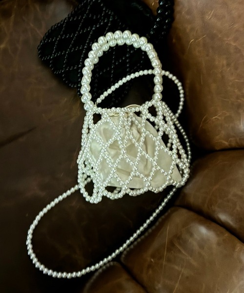 AS KNOW AS plus（アズノゥアズプラス）の「2WAYパールミニショルダーバッグ　【2024SS / ZOZOTOWN限定アイテム】（ショルダーバッグ・レディース・アイボリー/ブラック・FREE）」の6枚目の写真