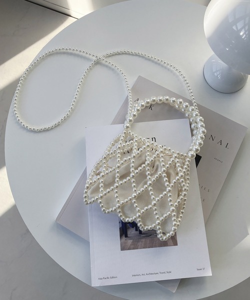 AS KNOW AS plus（アズノゥアズプラス）の「2WAYパールミニショルダーバッグ　【2024SS / ZOZOTOWN限定アイテム】（ショルダーバッグ・レディース・アイボリー/ブラック・FREE）」の9枚目の写真