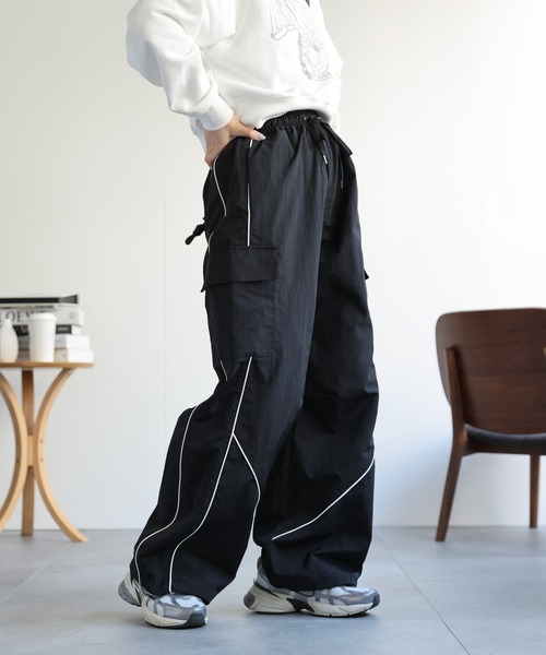 ap retro（アプレトロ）の「配色パイピングトラックパンツ / ナイロンラインパンツ（その他パンツ・レディース・グレー/チャコールグレー/アイボリー/ブラック・FREE）」の20枚目の写真