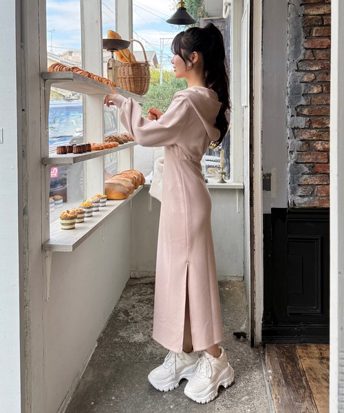 セール】【ZOZO限定】ZIPフードタイトワンピース（ワンピース）｜ROYAL