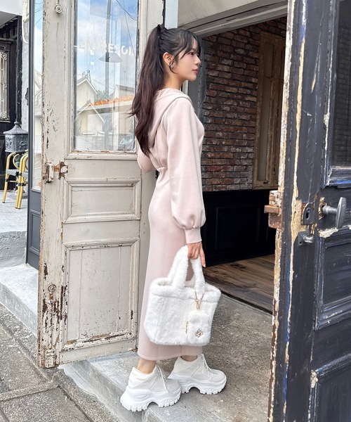 ZOZO限定】ZIPフードタイトワンピース（ワンピース）｜ROYAL PARTY