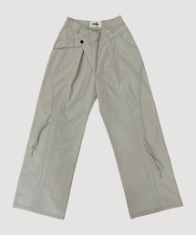 VIAVANDA（ヴィアヴァンダ）の「STRINGS WIDE TRACK PANTS