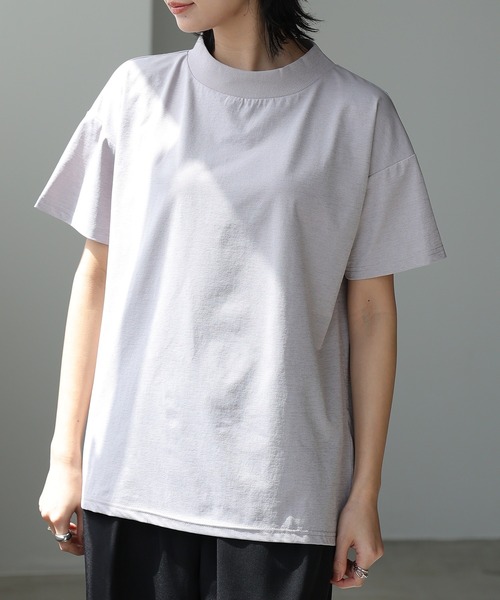 itto...(イット)の「【素早く乾いてさらっと快適!UVカット(UPF50+)&速乾&接触冷感】DRYタッチモックネックTシャツ(Tシャツ/カットソー・レディース・ミント/オフホワイト/チャコール/ブラック/サンドベージュ・M/L)」の4枚目の写真