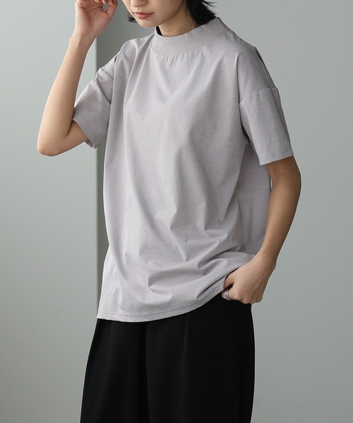 itto...(イット)の「【素早く乾いてさらっと快適!UVカット(UPF50+)&速乾&接触冷感】DRYタッチモックネックTシャツ(Tシャツ/カットソー・レディース・ミント/オフホワイト/チャコール/ブラック/サンドベージュ・M/L)」の13枚目の写真