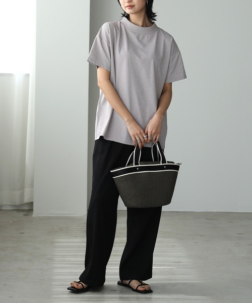 itto...(イット)の「【素早く乾いてさらっと快適!UVカット(UPF50+)&速乾&接触冷感】DRYタッチモックネックTシャツ(Tシャツ/カットソー・レディース・ミント/オフホワイト/チャコール/ブラック/サンドベージュ・M/L)」の15枚目の写真