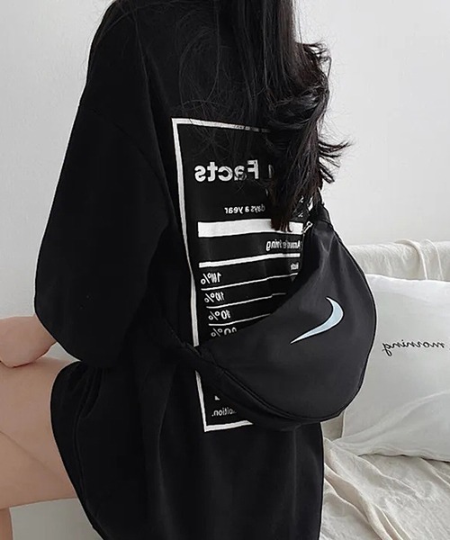 gossip!ロサンゼルス(ゴシップロサンゼルス)の「YUGA ルーズシルエット バックプリントTシャツ(Tシャツ/カットソー・レディース・ブラック/ホワイト・FREE)」の6枚目の写真