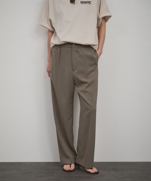 SALON adam et rope'（サロン アダム エ ロペ）の「【追加】イージーストレッチストレートパンツ2/スラックス【接触冷感・UVケア・洗える】（その他パンツ・レディース・ブラック/ベージュ/ホワイト/グリーン系その他2・S/M）」の10枚目の写真