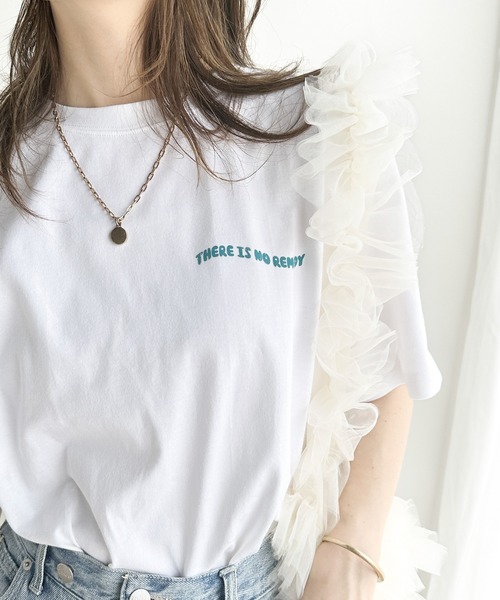 classicalelf(クラシカルエルフ)の「カジュアル可愛いが際立つ。綿100%バックハートロゴグラフィックプリントTシャツ(Tシャツ/カットソー・レディース・ホワイト/チャコール・SMALL/MEDIUM/LARGE/X-LARGE)」の5枚目の写真
