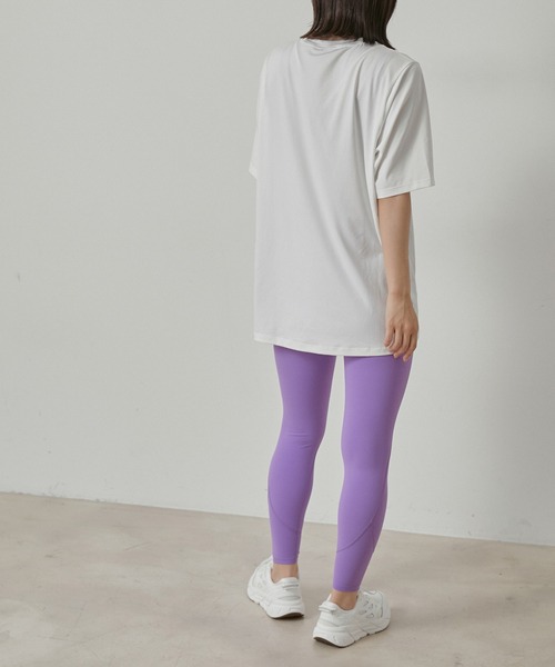 XEXYMIX（ゼクシィミックス）の「【XEXYMIX】スリット入りルーズフィット半袖Tシャツ（Tシャツ/カットソー・レディース・ホワイト/ブラック/ピンク/ブルー・S）」の7枚目の写真