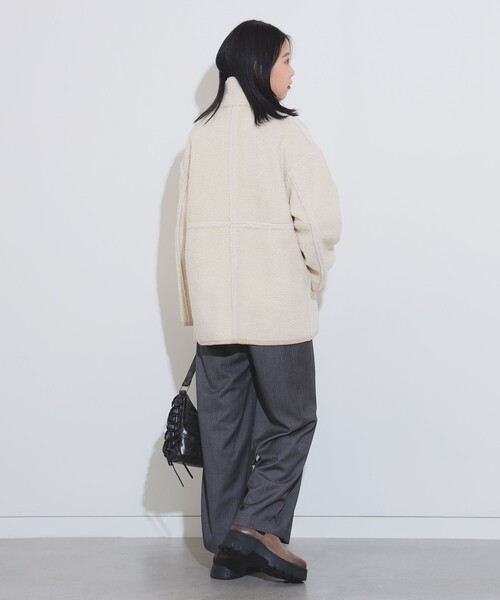 Ray BEAMS(レイビームス)の「ボア スタンドカラー ハーフ コート(その他アウター・レディース・カーキ/オフホワイト・0/1)」の5枚目の写真