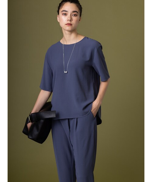 INDIVI(インディヴィ)の「◆【洗える/UVケア/SETUP可能】バックシャンブラウス(シャツ/ブラウス・レディース・ブラック/ベージュ系5/ブルー系その他7・40/38/19/15 /13/05)」の4枚目の写真