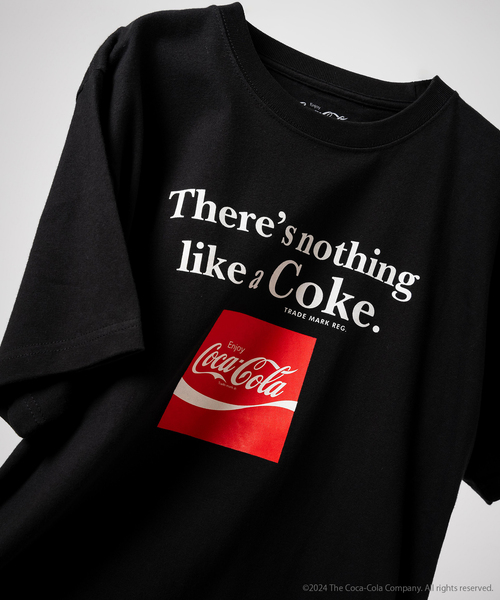 EDIFICE(エディフィス)の「Coca-Cola / 別注 プリント Tシャツ(Tシャツ/カットソー・メンズ・ホワイト×ホワイト/ブラック/ホワイト/ブラックミックス/ライトホワイト/ホワイト系その他/ブラック×ブラック/ブラック系その他・LARGE/MEDIUM/X-LARGE)」の8枚目の写真