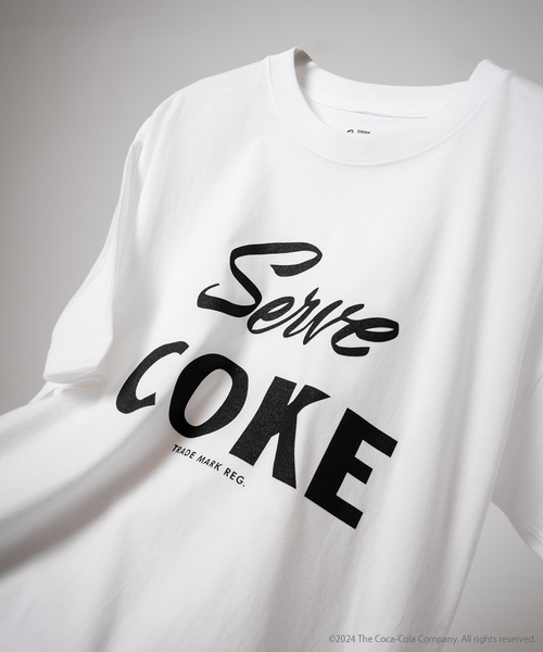 EDIFICE(エディフィス)の「Coca-Cola / 別注 プリント Tシャツ(Tシャツ/カットソー・メンズ・ホワイト×ホワイト/ブラック/ホワイト/ブラックミックス/ライトホワイト/ホワイト系その他/ブラック×ブラック/ブラック系その他・LARGE/MEDIUM/X-LARGE)」の5枚目の写真