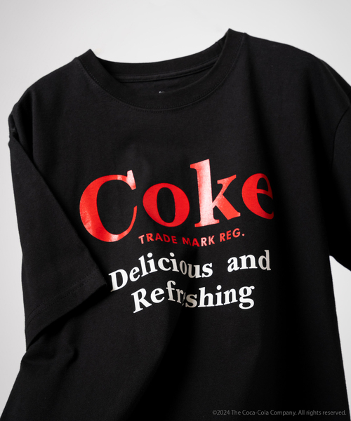 EDIFICE(エディフィス)の「Coca-Cola / 別注 プリント Tシャツ(Tシャツ/カットソー・メンズ・ホワイト×ホワイト/ブラック/ホワイト/ブラックミックス/ライトホワイト/ホワイト系その他/ブラック×ブラック/ブラック系その他・LARGE/MEDIUM/X-LARGE)」の7枚目の写真