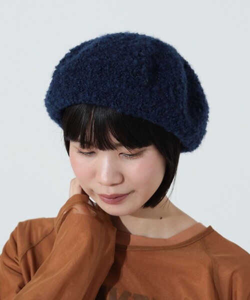 BEAMS HEART(ビームスハート)の「フェイクシープ ベレー帽(ハンチング/ベレー帽・レディース・ベージュ/グレー/ネイビー/ブラック・ONE SIZE)」の4枚目の写真
