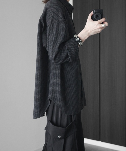 KUUUPY（クーピー）の「Front Tuck Tweed Shirt - フロントタックツイードシャツ（シャツ/ブラウス・メンズ・ブラック×ホワイト/ブラック×グレー・SMALL/MEDIUM/LARGE）」の4枚目の写真