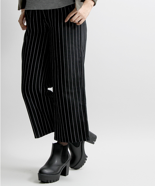 WEGO（ウィゴー）の「WEGO/サスペンダー付きワイドパンツ（その他パンツ・レディース・ブラック/グレー系その他/オフホワイト/グレー/ブラック系その他/ダークブラウン・FREE）」の4枚目の写真