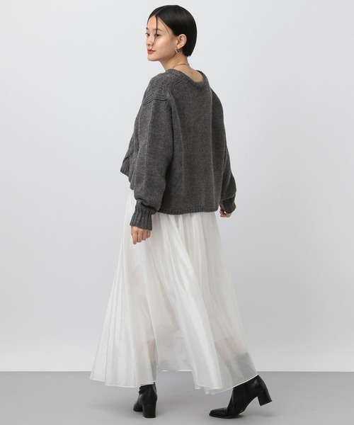 A part by（アパートバイ）の「イタリーケーブルBIGプルオーバーニット（ニット/セーター・レディース・アイボリー/チャコールグレー/グリーン系その他4・FREE）」の8枚目の写真