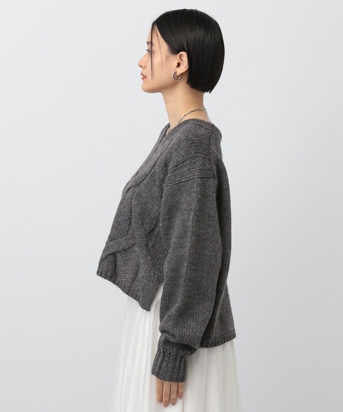 A part by（アパートバイ）の「イタリーケーブルBIGプルオーバーニット（ニット/セーター・レディース・アイボリー/チャコールグレー/グリーン系その他4・FREE）」の16枚目の写真