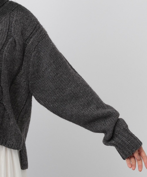 A part by（アパートバイ）の「イタリーケーブルBIGプルオーバーニット（ニット/セーター・レディース・アイボリー/チャコールグレー/グリーン系その他4・FREE）」の19枚目の写真