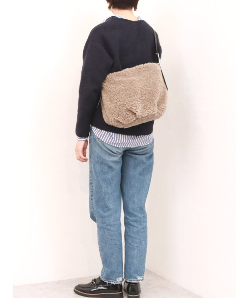 cache cache(カシュ カシュ)の「カシュカシュ cachecache / フリーハンドルボアショルダーバッグ(ショルダーバッグ・レディース・アイボリー/ダークグレー/ブラウン・FREE)」の5枚目の写真