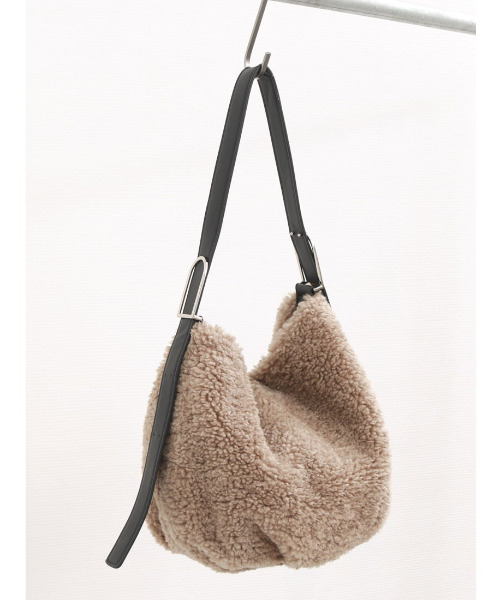 cache cache(カシュ カシュ)の「カシュカシュ cachecache / フリーハンドルボアショルダーバッグ(ショルダーバッグ・レディース・アイボリー/ダークグレー/ブラウン・FREE)」の4枚目の写真