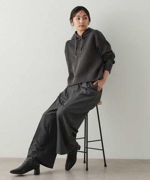 OPAQUE.CLIP（オペークドットクリップ）の「◆ショートフーディ/セットアップ対応【洗濯機洗い可】（パーカー・レディース・ブラック/ライトベージュ/グレー/チャコール・38/40/42）」の15枚目の写真