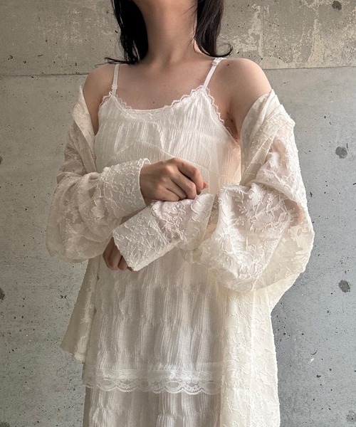 merrylatte（メリーラテ）の「フリルティアードキャミワンピース（ワンピース・レディース・ブラック/ホワイト・MEDIUM/LARGE/SMALL）」の9枚目の写真