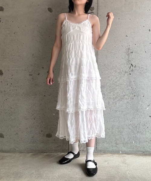 merrylatte（メリーラテ）の「フリルティアードキャミワンピース（ワンピース・レディース・ブラック/ホワイト・MEDIUM/LARGE/SMALL）」の18枚目の写真