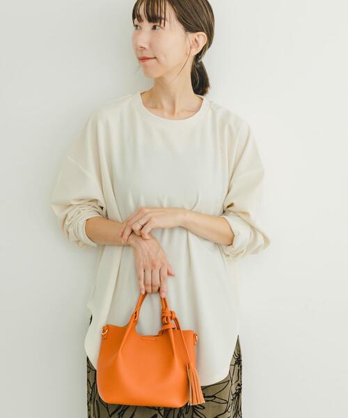 ITEMS URBANRESEARCH(アイテムズ アーバンリサーチ)の「カットジョーゼットロングTシャツ(Tシャツ/カットソー・レディース・チャコールグレー/オフホワイト/ライトカーキ・FREE)」の4枚目の写真