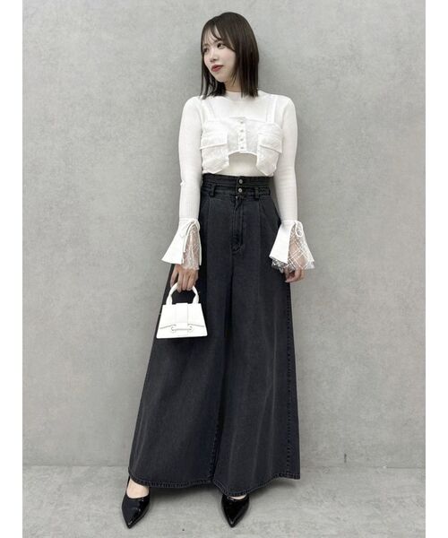 dazzlin（ダズリン）の「ダブルポケットマテリアルビスチェ（ベスト・レディース・オフホワイト/キャメル・SMALL/MEDIUM）」の9枚目の写真