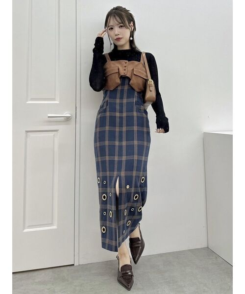 dazzlin（ダズリン）の「ダブルポケットマテリアルビスチェ（ベスト・レディース・オフホワイト/キャメル・SMALL/MEDIUM）」の20枚目の写真