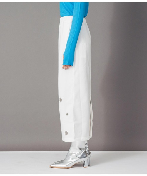 Settimissimo（セッティミッシモ）の「裏起毛アイレットナロースカート（スカート・レディース・ブラック/オフホワイト・FREE）」の18枚目の写真