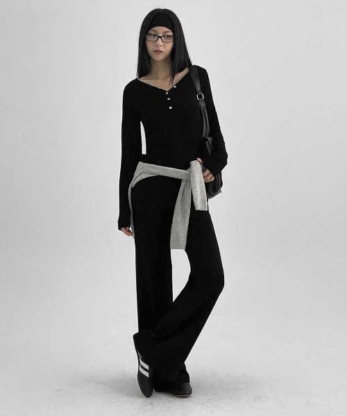 BLACKUP（ブラックアップ）の「[MADE] ケリッシュリブボタン長袖Tシャツ（Tシャツ/カットソー・レディース・アイボリー/グレー/ブラック・ONESIZE）」の10枚目の写真