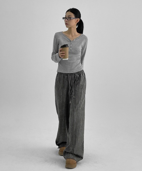 BLACKUP（ブラックアップ）の「[MADE] ケリッシュリブボタン長袖Tシャツ（Tシャツ/カットソー・レディース・アイボリー/グレー/ブラック・ONESIZE）」の7枚目の写真