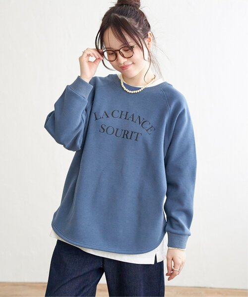 LBC（エルビーシー）の「ラグラン2WAY裏起毛スウェットプルオーバー（スウェット・レディース・オフホワイト/ネイビー/オレンジ・M）」の4枚目の写真