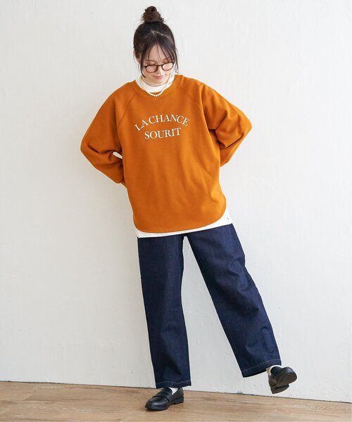 LBC（エルビーシー）の「ラグラン2WAY裏起毛スウェットプルオーバー（スウェット・レディース・オフホワイト/ネイビー/オレンジ・M）」の7枚目の写真