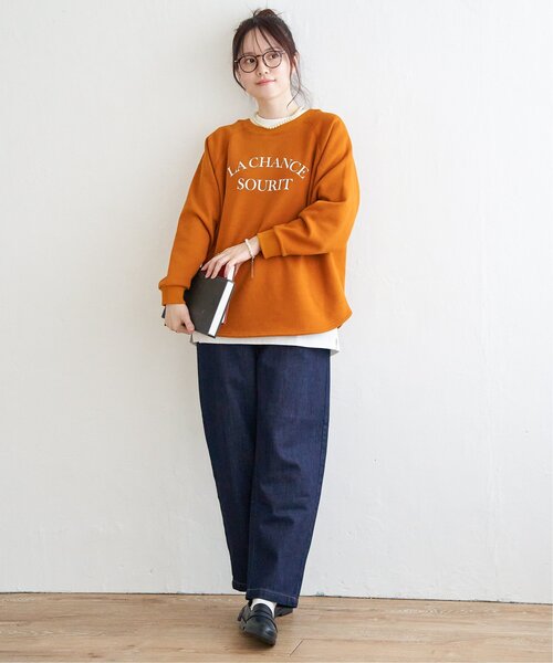 LBC（エルビーシー）の「ラグラン2WAY裏起毛スウェットプルオーバー（スウェット・レディース・オフホワイト/ネイビー/オレンジ・M）」の8枚目の写真