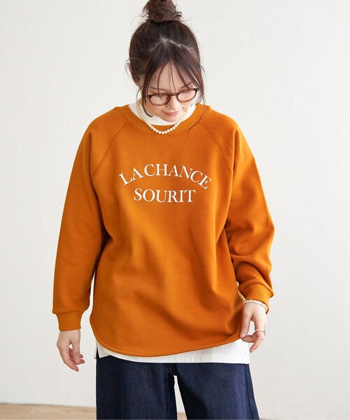 LBC（エルビーシー）の「ラグラン2WAY裏起毛スウェットプルオーバー（スウェット・レディース・オフホワイト/ネイビー/オレンジ・M）」の22枚目の写真
