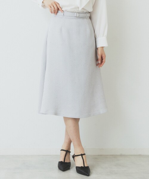 index（インデックス）の「ツイードヘリンボーンフレアスカート【洗濯機洗い可/イージーアイロン】（スカート・レディース・ライトベージュ/サックスブルー/チャコールグレー・38/40/36/42）」の3枚目の写真