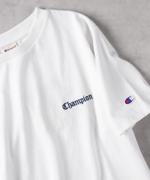 Champion(チャンピオン)の「Champion(チャンピオン)【レディース】ショート丈ロゴTシャツ(Tシャツ/カットソー・レディース・レッド/ホワイト/ベージュ・M/L/XL)」の4枚目の写真