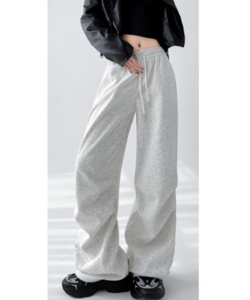 Mela（メラ）の「PARACHUTE SWEAT PT（スウェットパンツ・レディース・ライトグレー/ダークグレー/ブラック/グレー・S/M/L/XL）」の11枚目の写真