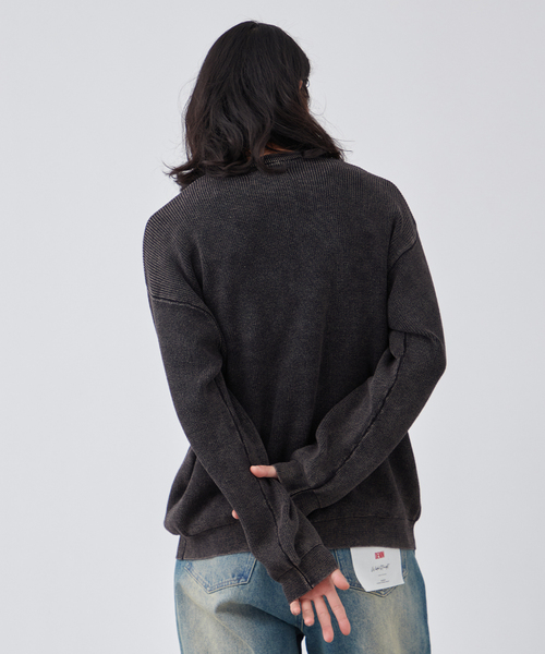 B.C STOCK（ベーセーストック）の「フェード加工 ヘンリーネックニット（ニット/セーター・メンズ・ブラック/カーキ/ピンク系その他・MEDIUM/LARGE）」の7枚目の写真