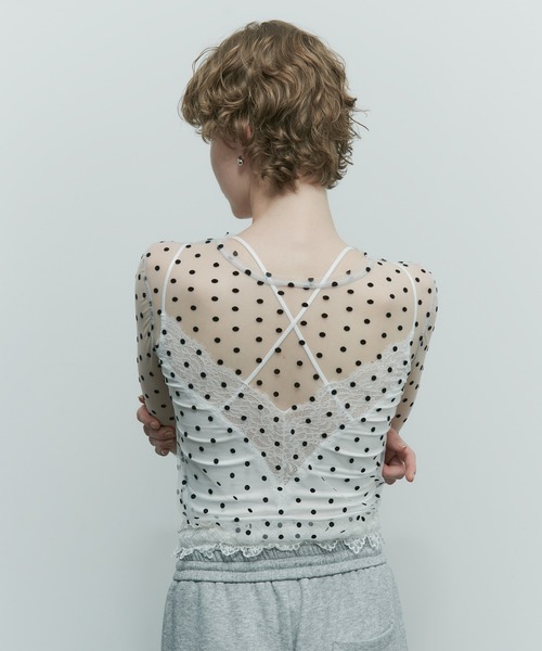 uyu.(ウユ)の「クルーネックドットシアートップス(Tシャツ/カットソー・レディース・ホワイト/ブラック・FREE)」の21枚目の写真