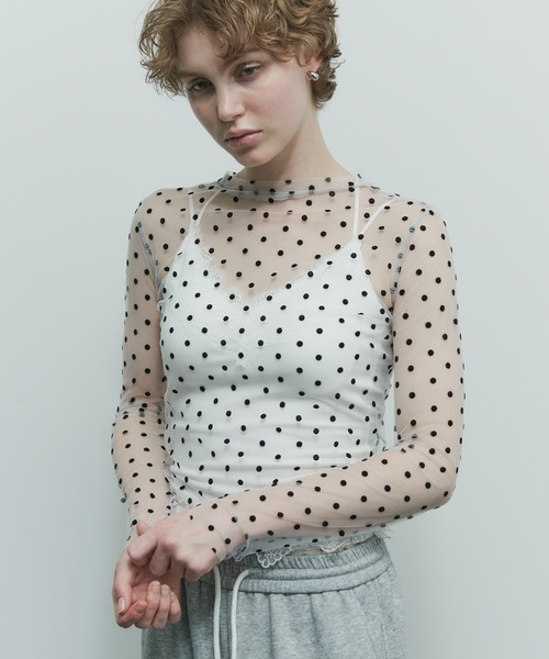 uyu.(ウユ)の「クルーネックドットシアートップス(Tシャツ/カットソー・レディース・ホワイト/ブラック・FREE)」の20枚目の写真