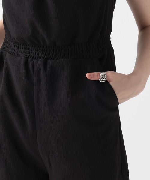 FOREVER 21（フォーエバー トゥエンティーワン）の「【2025SS】フリルオールインワン（つなぎ/オールインワン・レディース・ブラック/ナチュラル・MEDIUM/SMALL）」の16枚目の写真